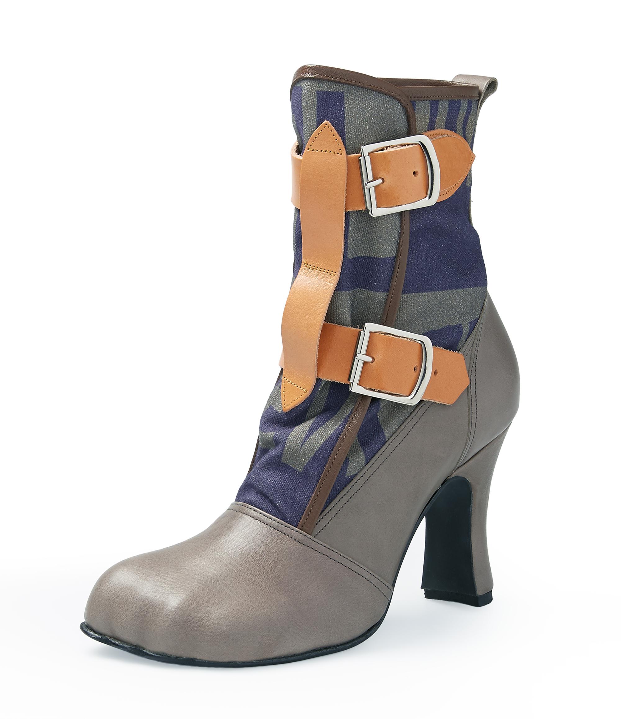 vivienne westwood bondage boots