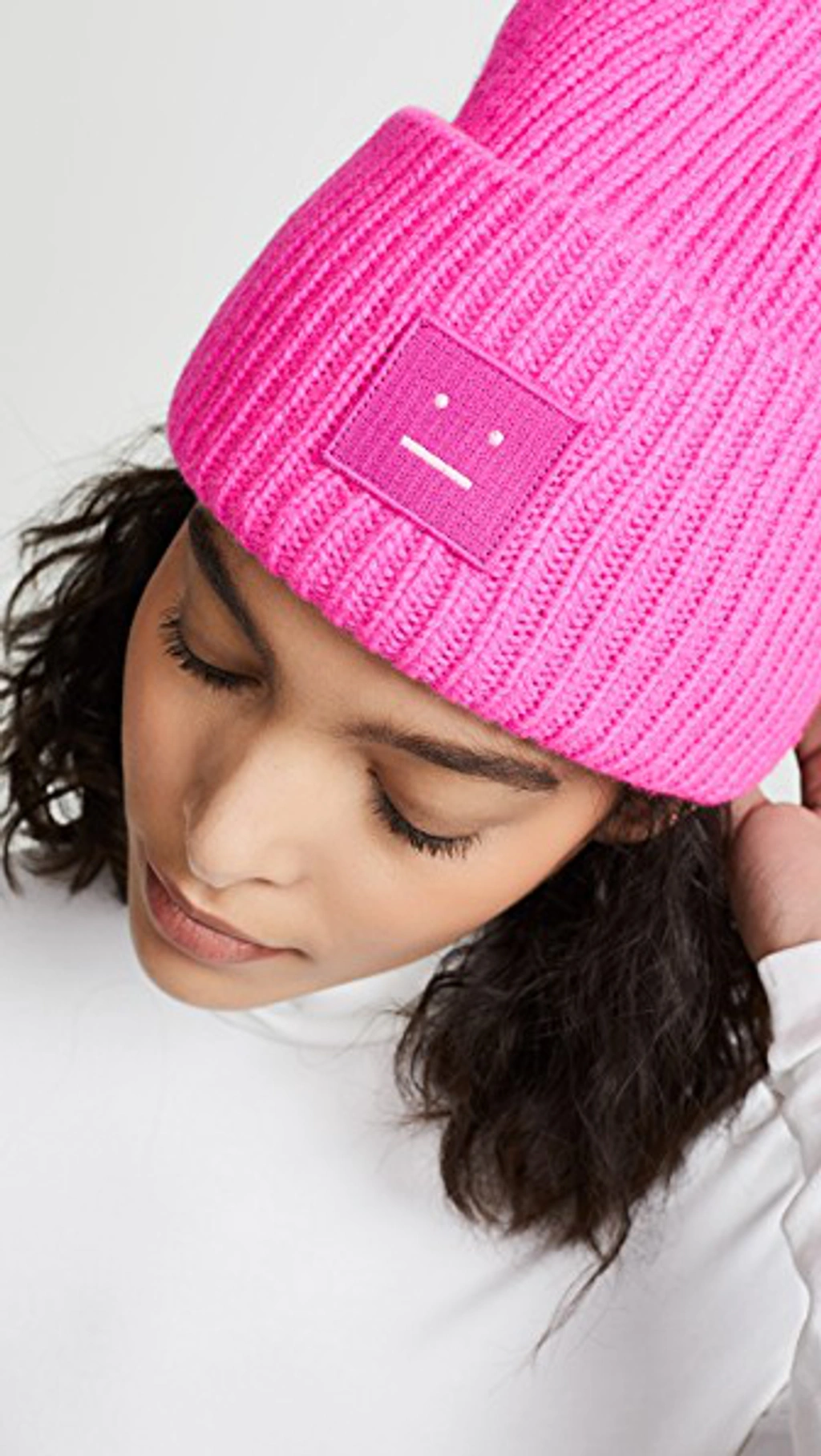 Acne Studios Face Logo Pansy Wool Peach Pink Knit Beanie Acne Studios Pink Pansy Face Beanie Acne Studios main image 3