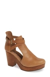 Free People Cedar Clog In Natural