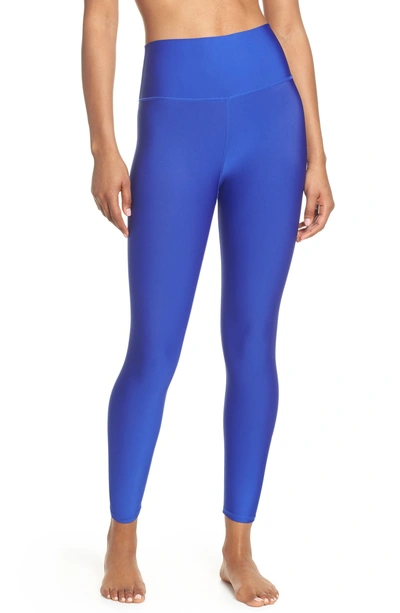 Alo Yoga Airbrush Tech Lift High Waist Capris In Sapphire