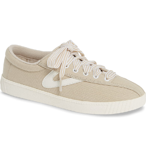 tretorn low top sneaker