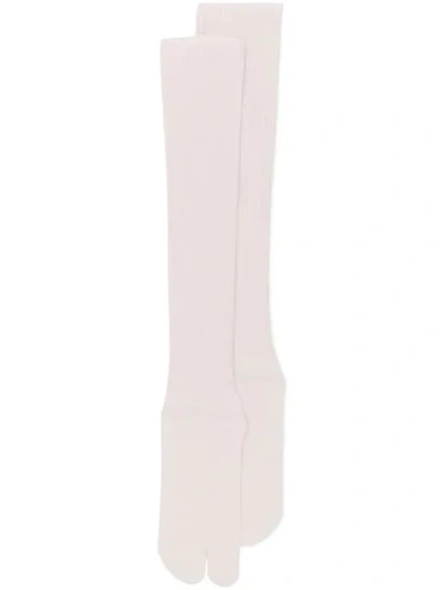 Maison Margiela Toe Long Socks In 102