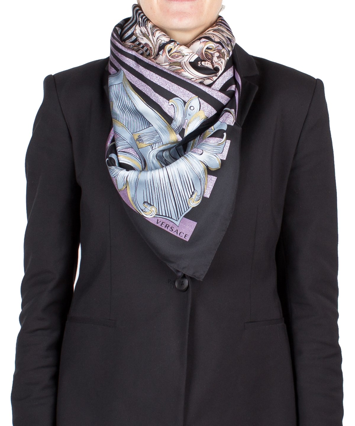 versace scarf outfit