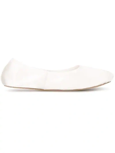 Macgraw House Ballerinas In White