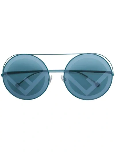Fendi Run Away Sunglasses In 蓝色