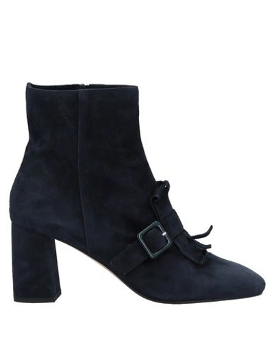 Cheville Ankle Boot In Dark Blue