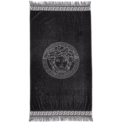 Versace White & Black Medusa Towel In A425 Whtblk