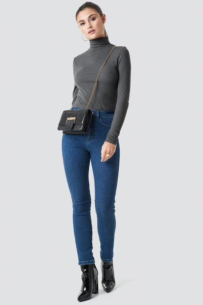 Julia Wieniawa X Na-kd High Waist Slim Leg Denim - Blue In Dark Blue