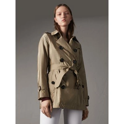 Burberry Lightweight Trench Coat In Sisal | ModeSens