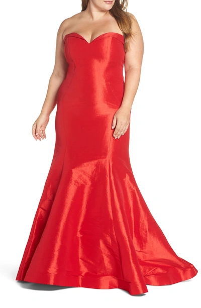 Mac Duggal Plus Size Strapless Taffeta Trumpet Gown In Red