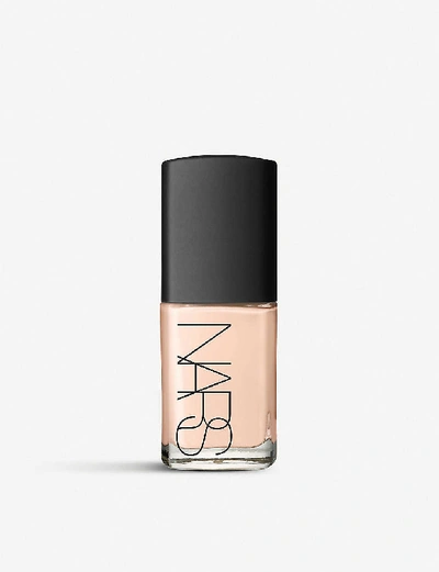 Nars Sheer Glow Foundation 30ml In Oslo