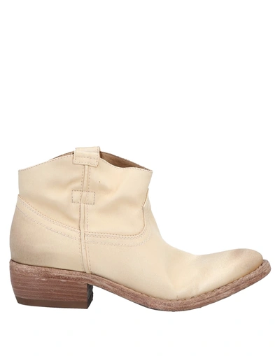 Catarina Martins Ankle Boot In Beige