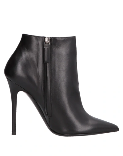 Ballin Ankle Boots In Black