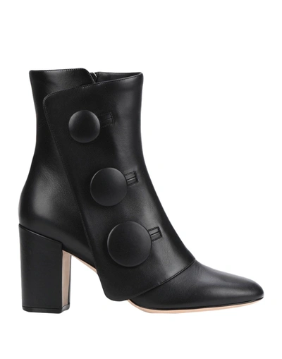 Rodo Ankle Boots In Black