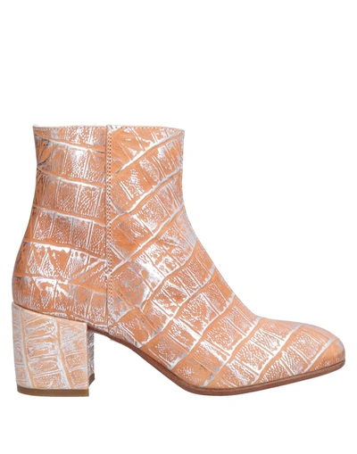 Alexander Hotto Ankle Boot In Sand