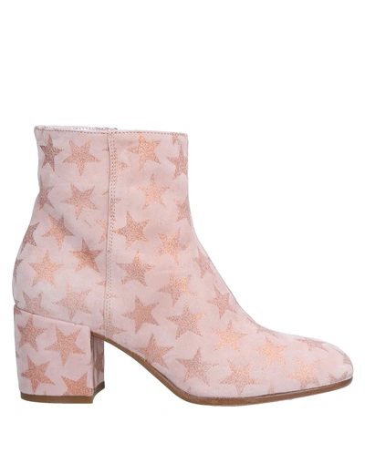 Alexander Hotto Ankle Boot In Pink