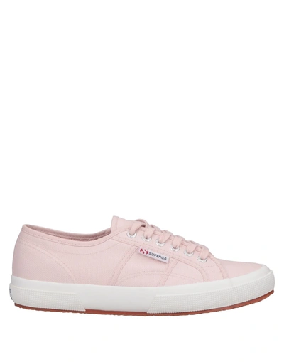 Superga 运动鞋 In Pink