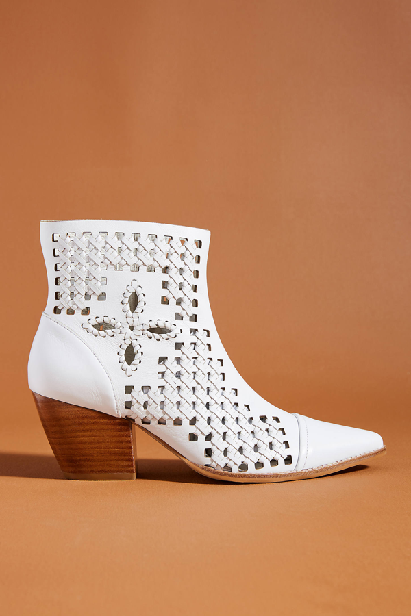 bello pointy toe bootie