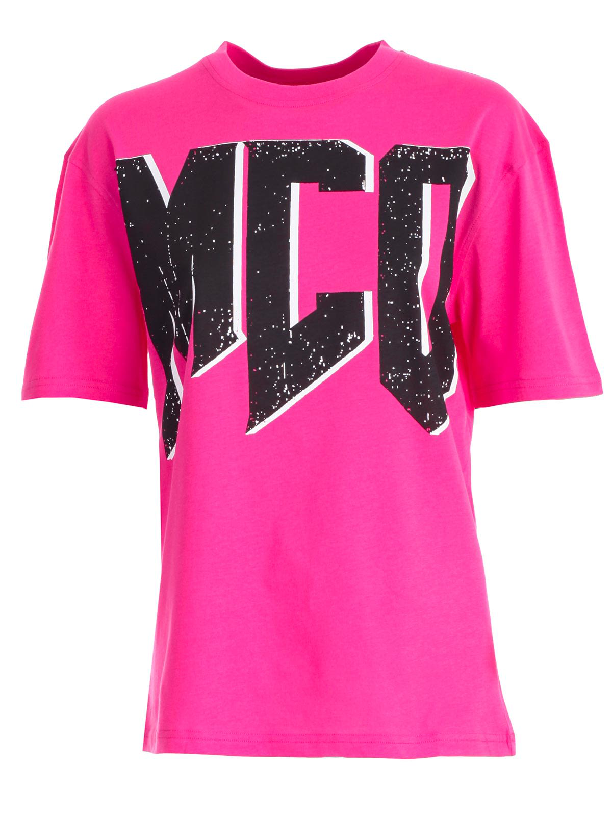 collared shirt under sweatshirt