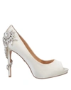 Badgley Mischka Pumps In Ivory