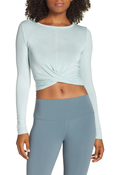 Alo Yoga Cover Wrapped Tee In Cloud