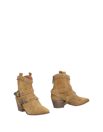 Twinset Ankle Boots In Sand