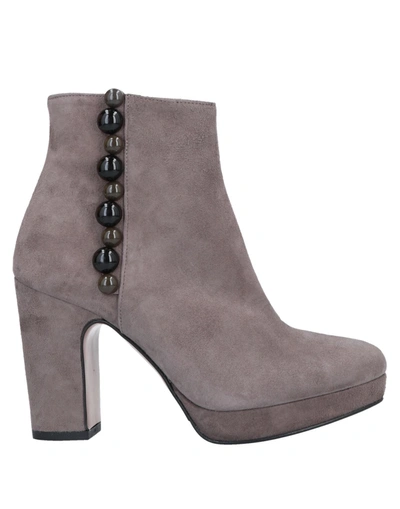 Albano Ankle Boots In Grey