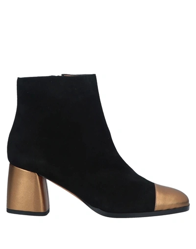 Alexa Wagner Ankle Boot In Black