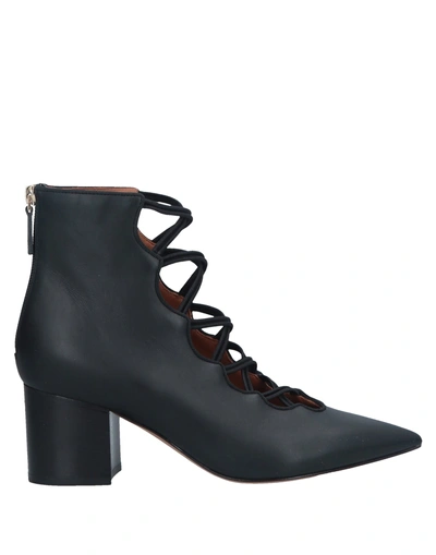 Valentino Garavani Ankle Boot In Black