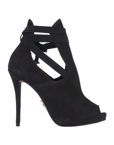 Carrano Ankle Boot In Black