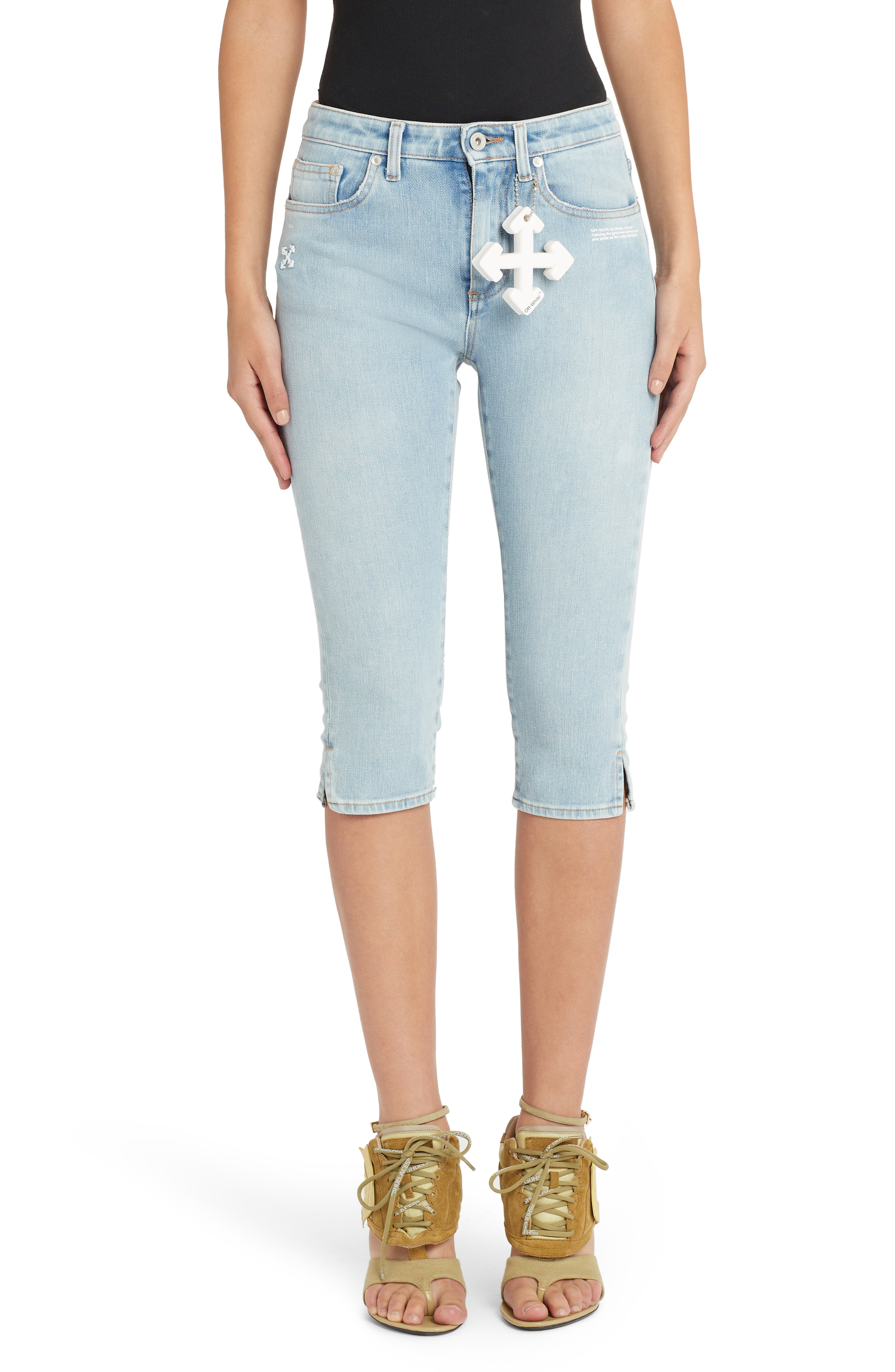 white denim capri jeans