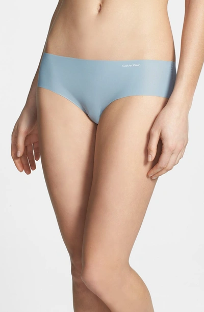 Calvin Klein Invisibles Seamless Hipster In Spring Blue