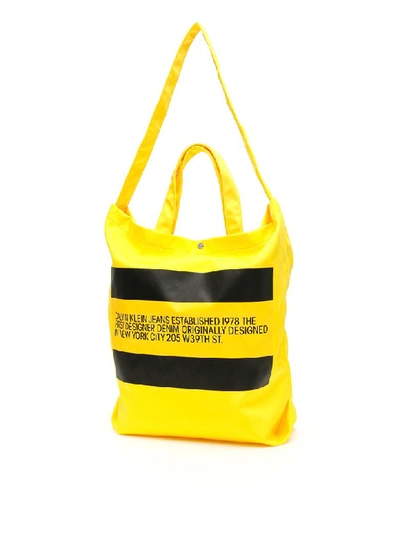 Calvin Klein Small Logo Shopper In Yellow Black Flag (yellow)