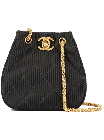 Pre-owned Chanel Turnlock Textured Shoulder Bag In Black