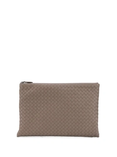 Bottega Veneta Intrecciato Weave Clutch In Neutrals