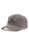 Oakley Tincan Ball Cap In Grigio Scuro