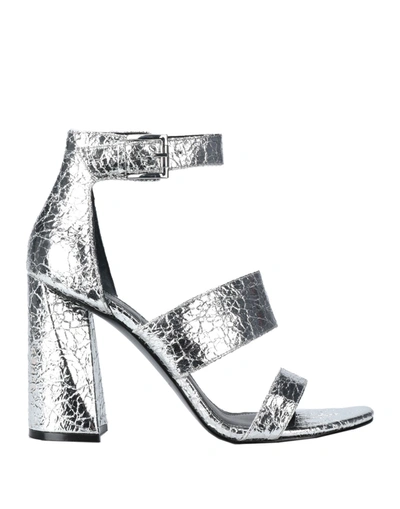 Kendall + Kylie Sandals In Silver