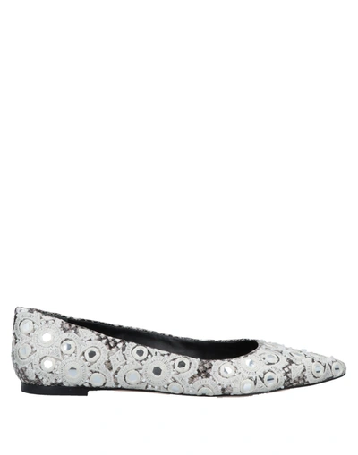 Tory Burch Ballet Flats In White