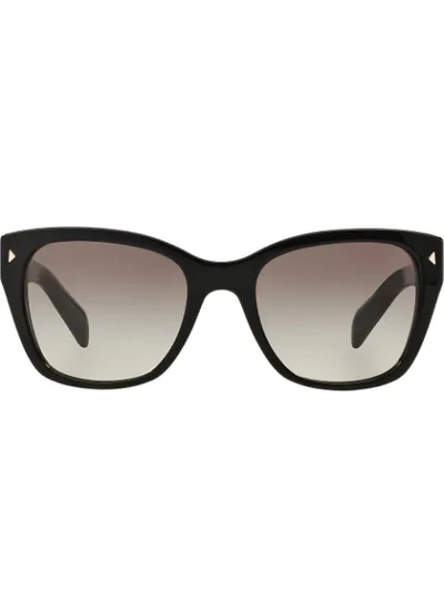 Prada Oversized Frame Sunglasses In Schwarz