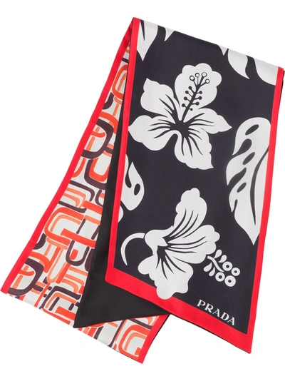 Prada Double Match Printed Scarf In Schwarz