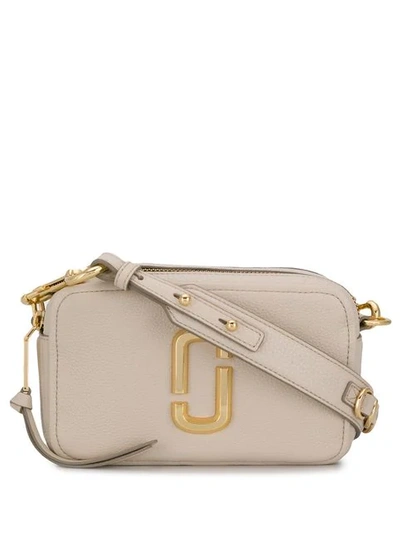 Marc Jacobs The Softshot 21 Camera Bag In Neutrals