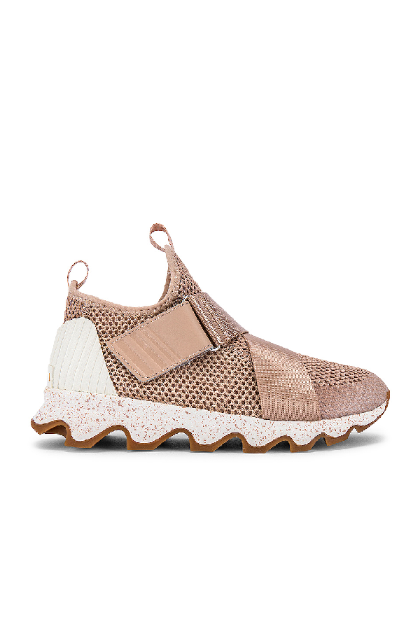sorel kinetic sneaker natural tan