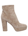 Gianvito Rossi Ankle Boot In Beige