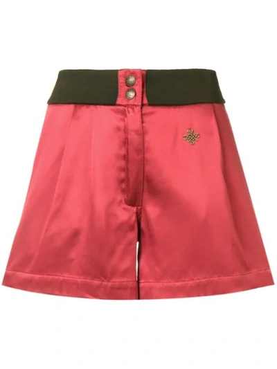 Mr & Mrs Italy Logo Plaque Shorts In Red