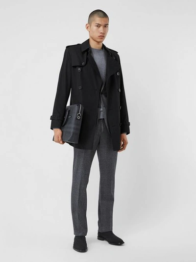 Burberry The Short Chelsea Trench Coat In Black