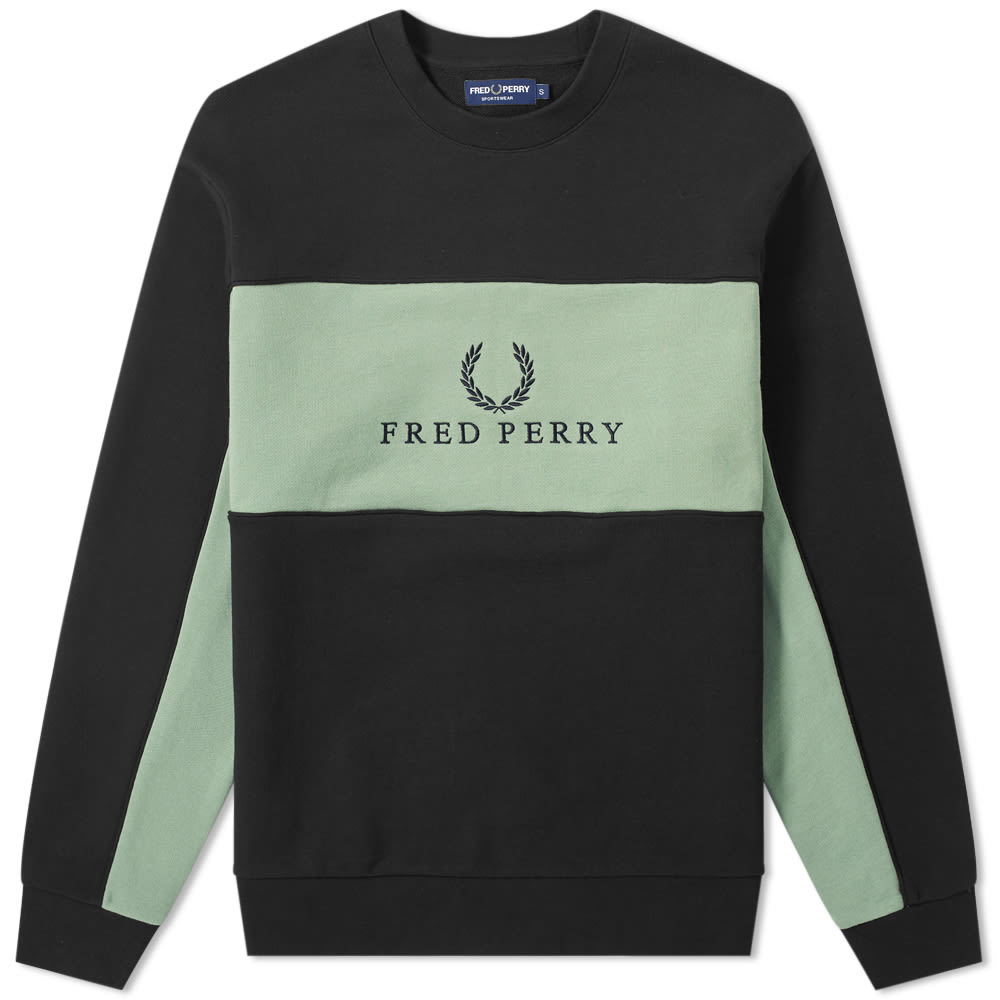 fred perry embroidered panel half zip sweat in grey