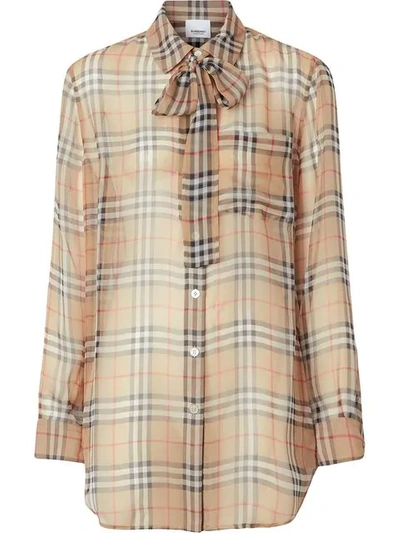 Burberry Vintage Check Pussy In Neutrals