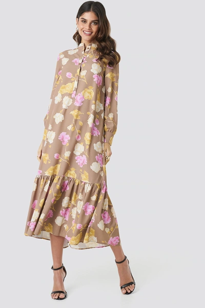 Na-kd Printed Maxi Dress - Multicolor In Pastel Rose Brown