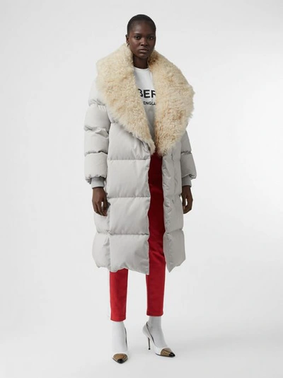Burberry Detachable Shearling Collar Down-filled Puffer Coat In Pale Grey