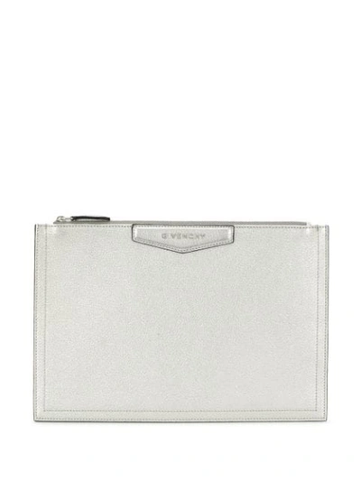 Givenchy Medium Antigona Clutch Bag In 040
